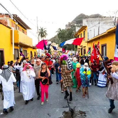 2022 - Entrega de Banderas de la Comparsa Azteca.